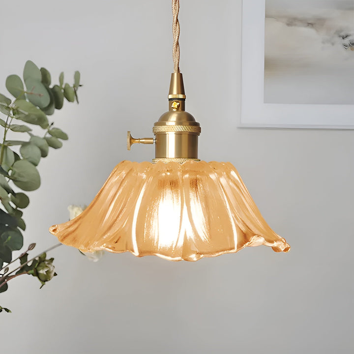 Taklampe med Luviknoomstermotiv – Varmt lys og stiligt design | For hjemmet | Luvikno
