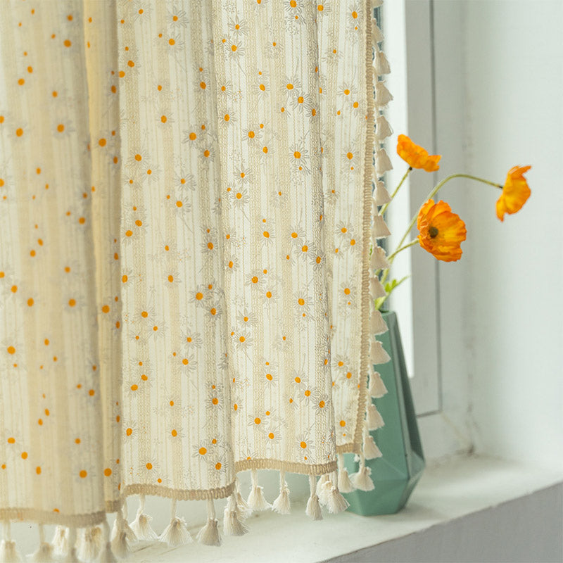 Beige Daisy Pattern Tier Gardin i Bomull Lin Stoff | Luvikno