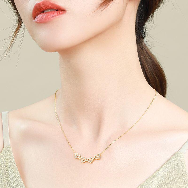 Hollow Four-Leaf Clover Necklace | Luvikno