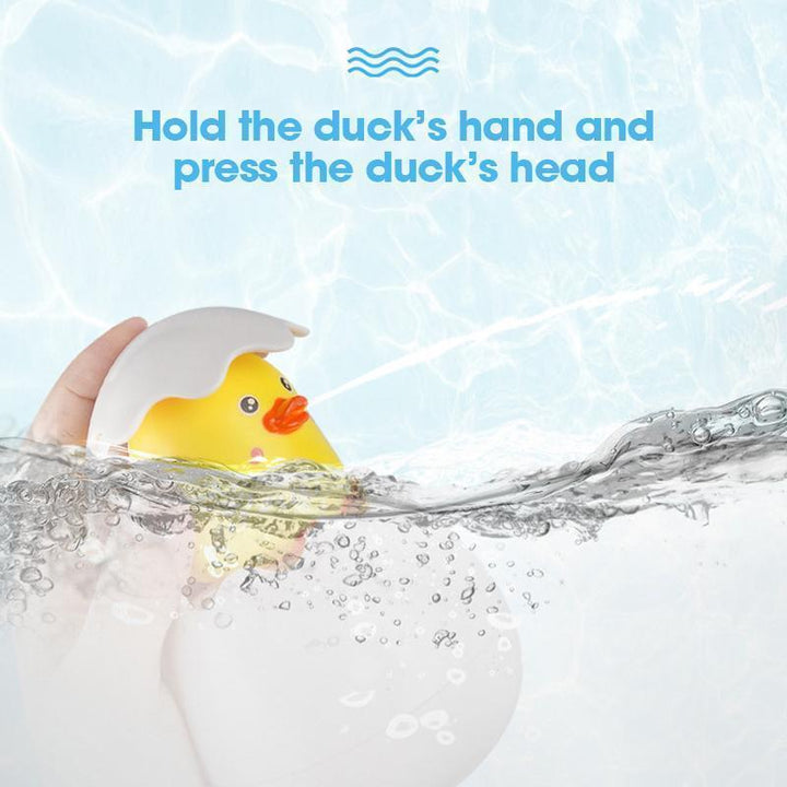 Slip-on Duckling Spray Bath Toy | Luvikno