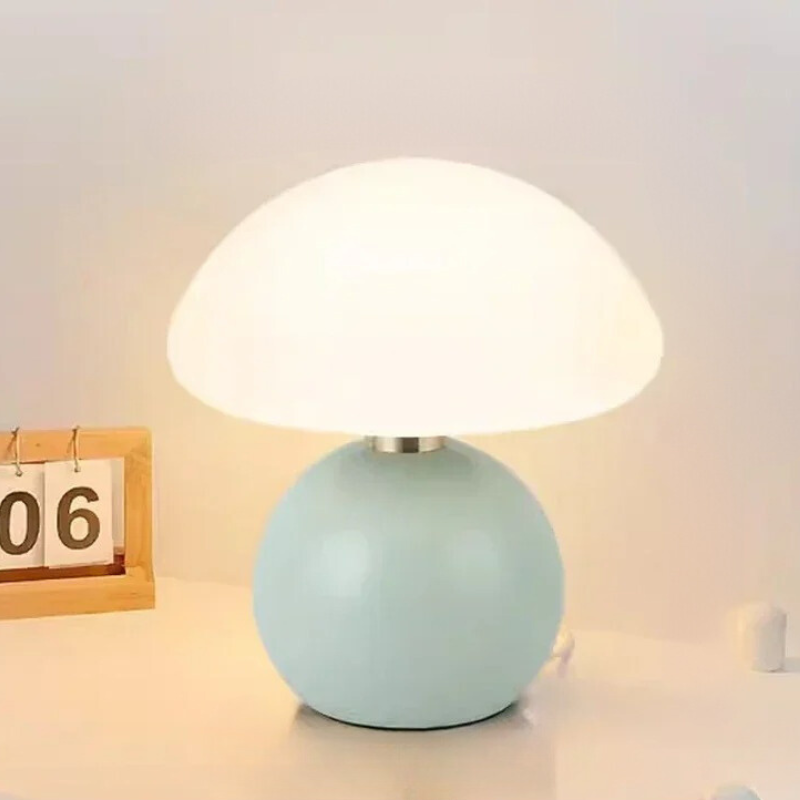 Luvikno | Elegant Krem Bordlampe – Atmosfærisk Belysning for Hjemmet