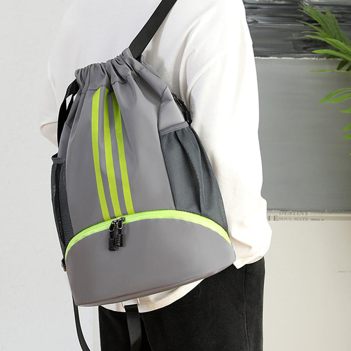 Sport bag laget av nylon med trekkord | Luvikno