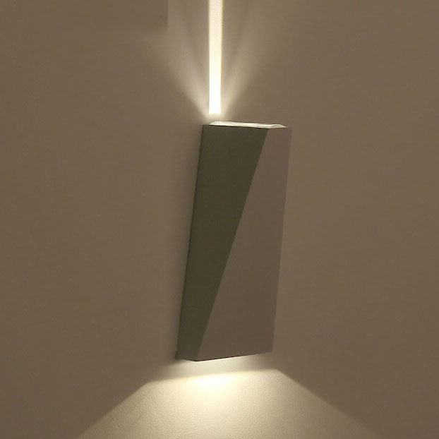 Enkel trapezoidal utendørs vanntett LED 2-lamputendørslampe | Luvikno