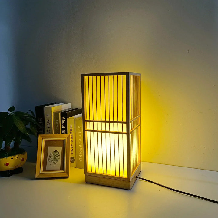 Luvikno | Japansk bordlampe