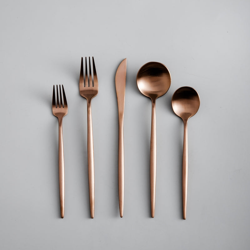 Luvikno | Minimalistisk luksus bestikksett – 20 deler, Titan & rustfritt stål