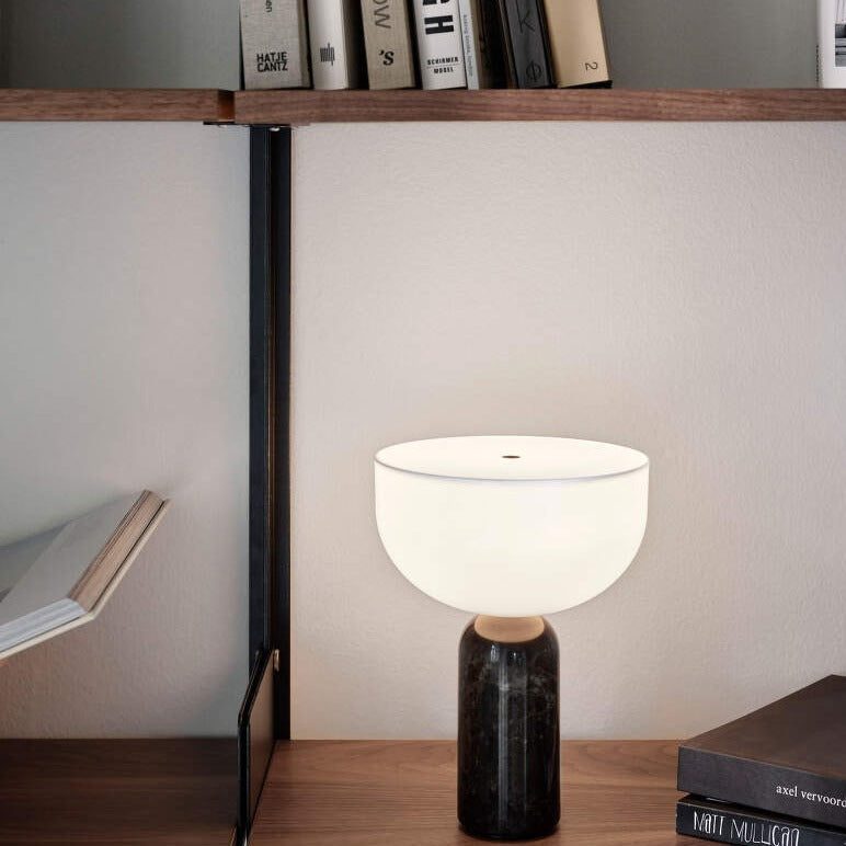 Luvikno | MarbleLuxe Lamp - Luksuriøs Marmor Bordlampe med Gyldne Akenter