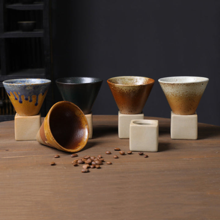 Grovt keramikk kaffekopp med base konisk couture kopp & base sett | Luvikno