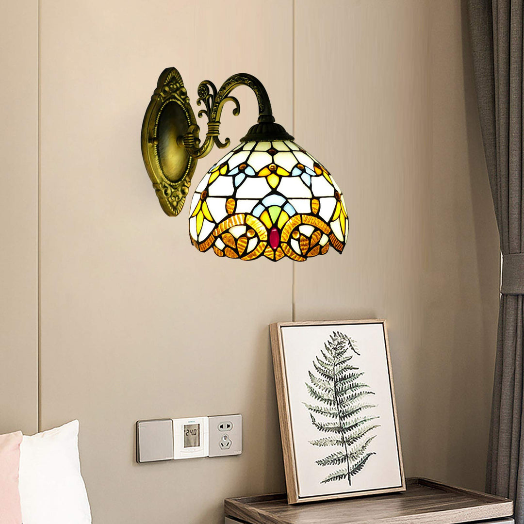 Retro lampeskjerm laget av farget glass | Luvikno