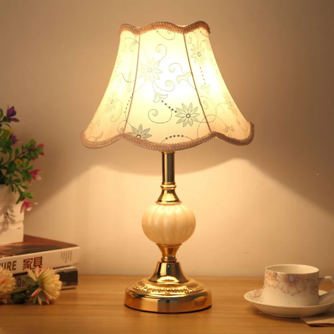 Luvikno | Quixy – Vintage Skandinavisk Bordlampe for Soverom eller Stue