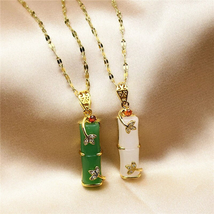 Spirituell Jade Amulett Nese | Et Blånende Smykke med Betydning Luvikno