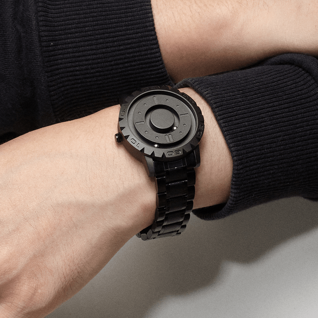 Orbita Klokke – Magnetisk Design Klokke for Stil Luvikno