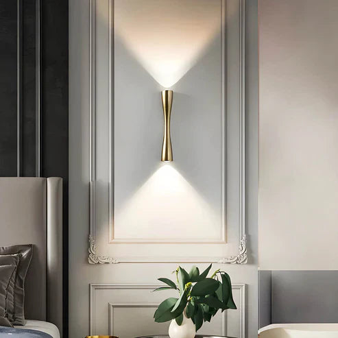 RéconfortGlow – Elegant Vegglampe for Atmosfærisk Belysning Luvikno