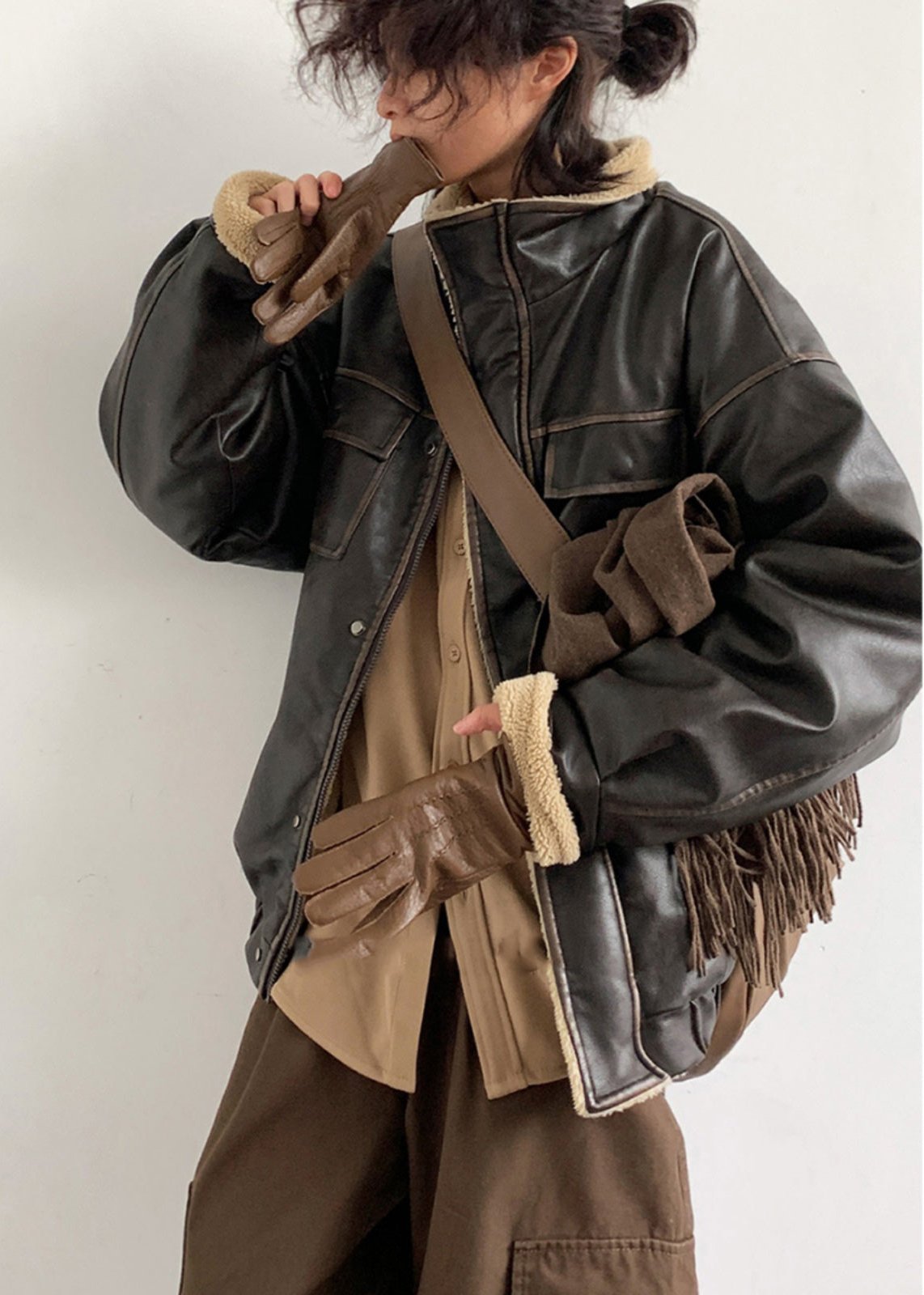 Luvik | Inspiroitu lammasfleece vuorattu nahkatakki – Unisex-tyyli