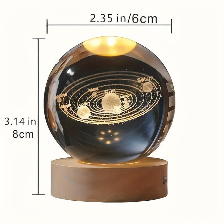 LumiSphere - Luksus 3D Krystall Bordlampe med Trebase Luvikno