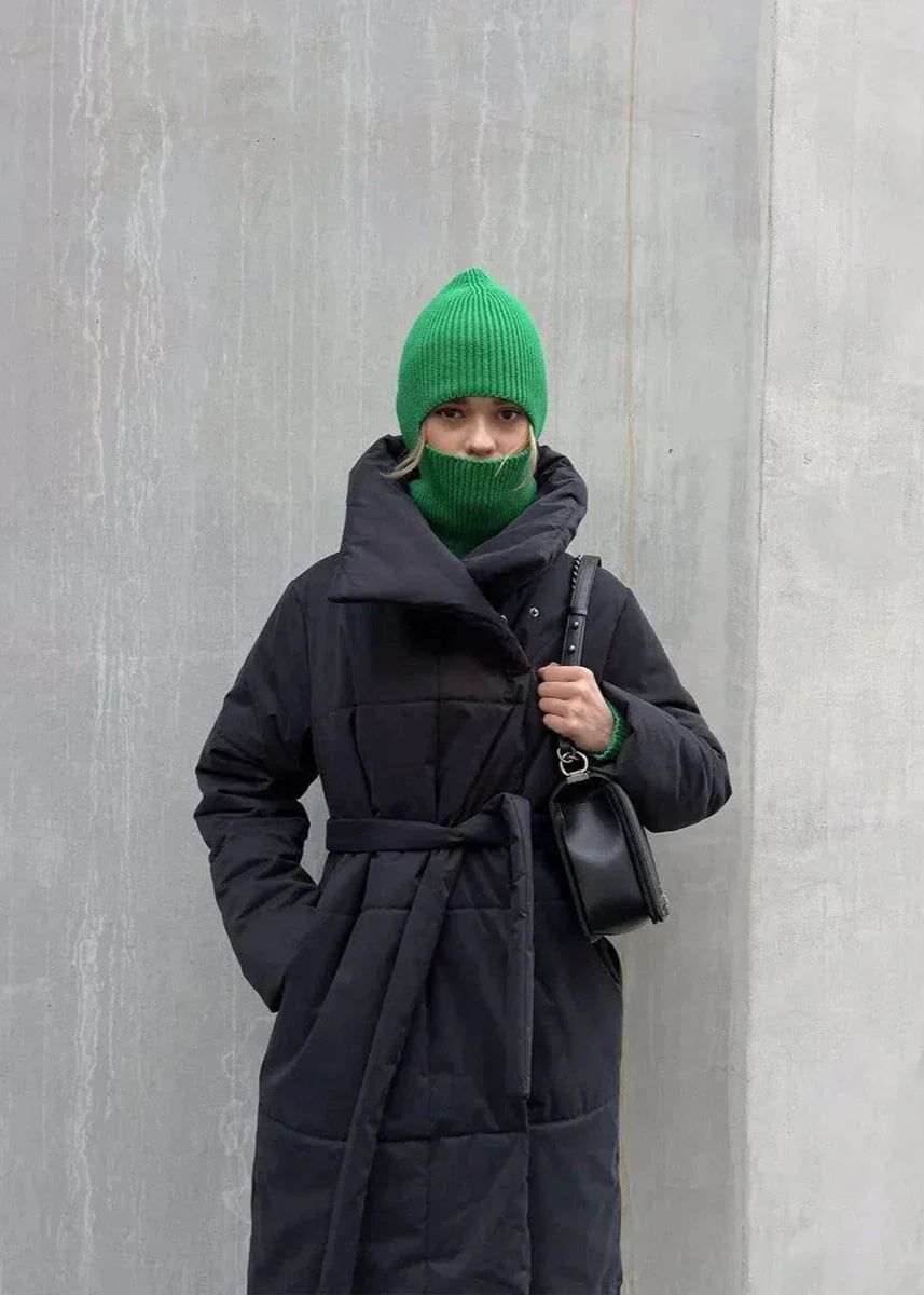 Luvik | Ylihkokokoinen pystykaulustakki