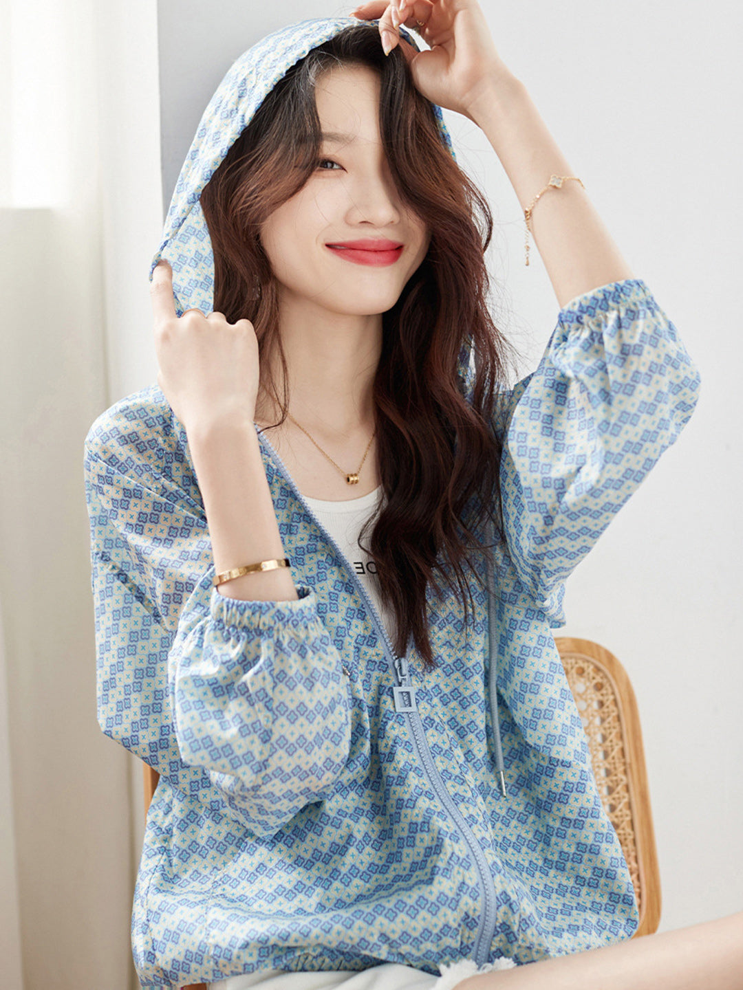 Luvik | Rentopainettu Huppari