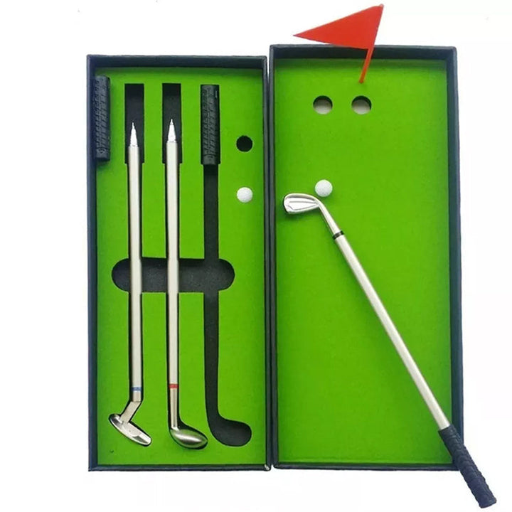 Golfgave med putting green Luvikno