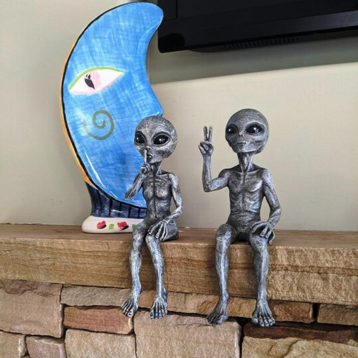 Alien Garden Statue | Luvikno