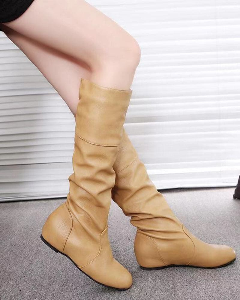 Luvik | Litistet saappaat, joissa on laskoksia polveen asti