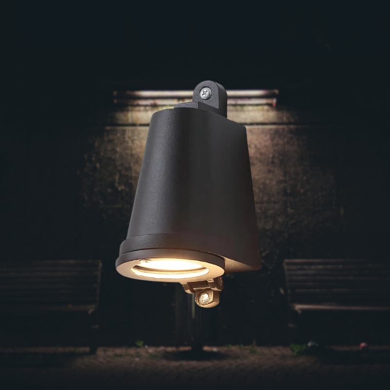 Elegant utendørs aluminium vegglampe | Luvikno