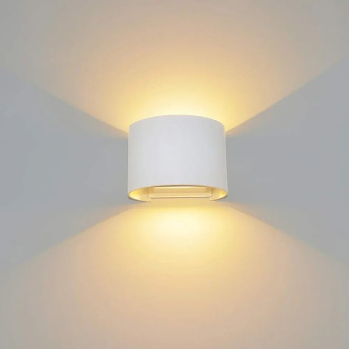 Luvikno | Lumière Royale - Stilren moderne LED kubevegglampe (Hvit)