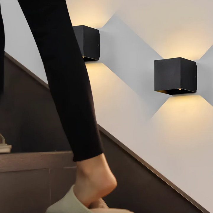 Moderne svart aluminium vegglampe Luvikno