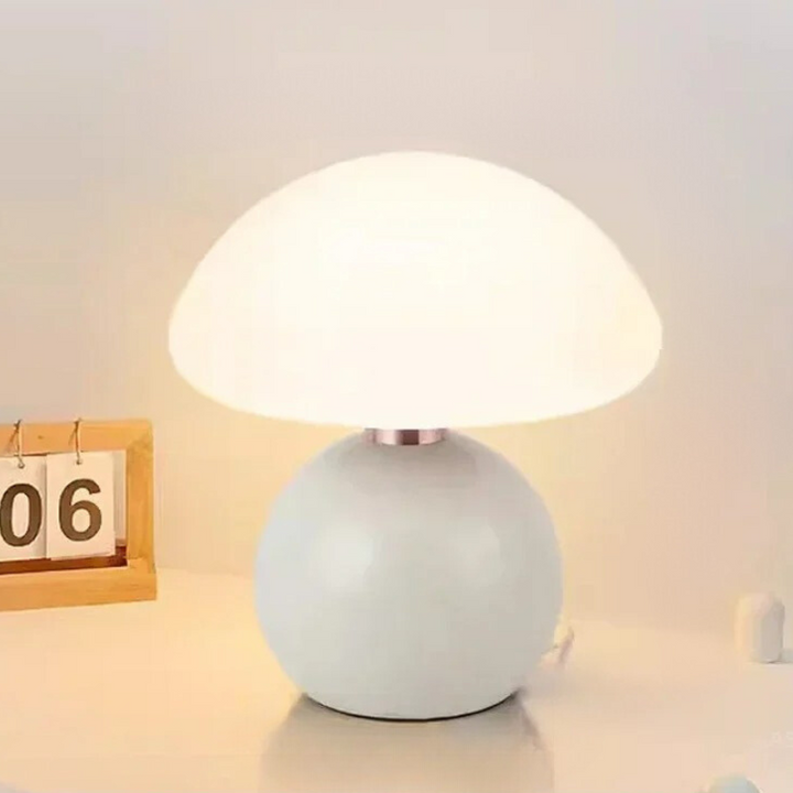 Luvikno | Elegant Krem Bordlampe – Atmosfærisk Belysning for Hjemmet