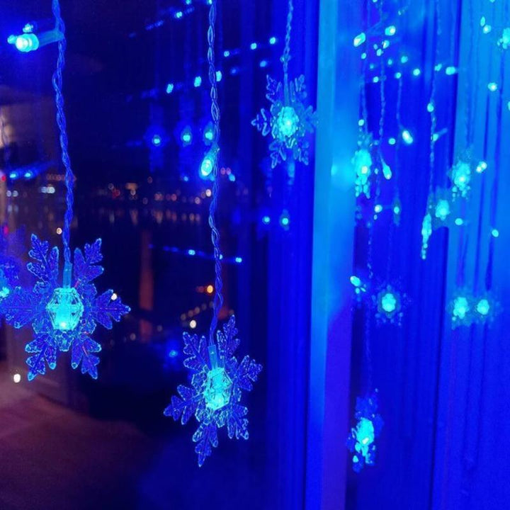 Luvikno | LED Lyskjede Gardin med Snøfnugg | IP43 Vanntett | 4.8W (220V) | 4m / 5m
