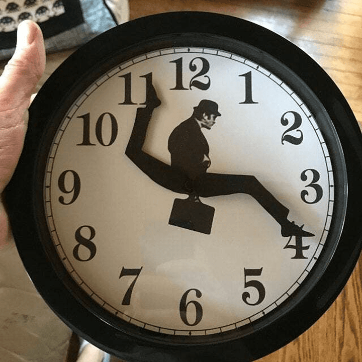 Ministry of Silly Walks Clock | Luvikno