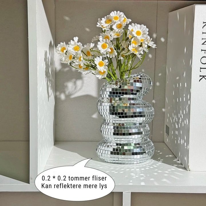 Speilbelagt disco vase med retro sjarm og moderne stil Luvikno