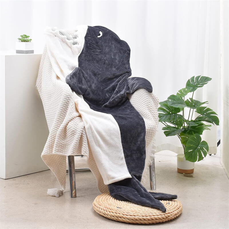 Plush Shark Blanket Hoodie – Behagelig Bærbar Teppe | Luvikno