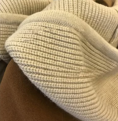 Luvik | Paksu takki hupulla