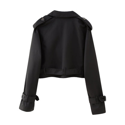 Luvik | Lyhyt trenssitakki