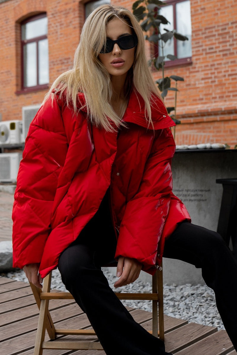 Luvik | istuu tyylikäs tikkikangas takki