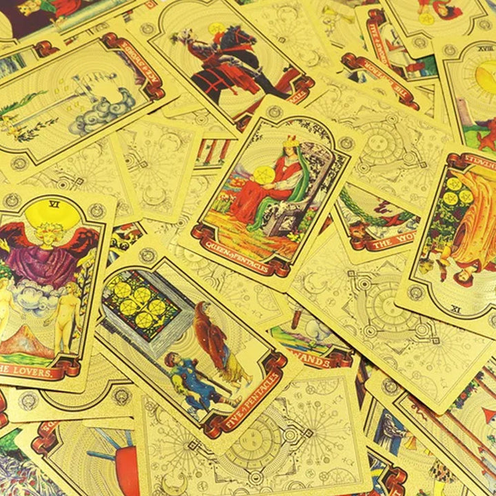 Luvikno | Utforsk den mystiske verden av tarot Gullfarget tarot