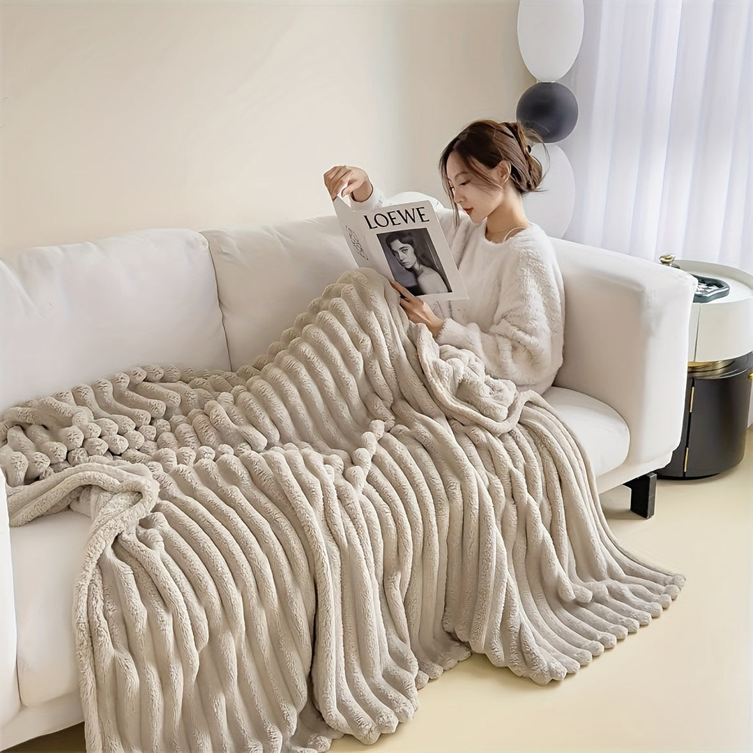 LuxeFleece – Elegant fransk stil teppe for Comfort Luvikno