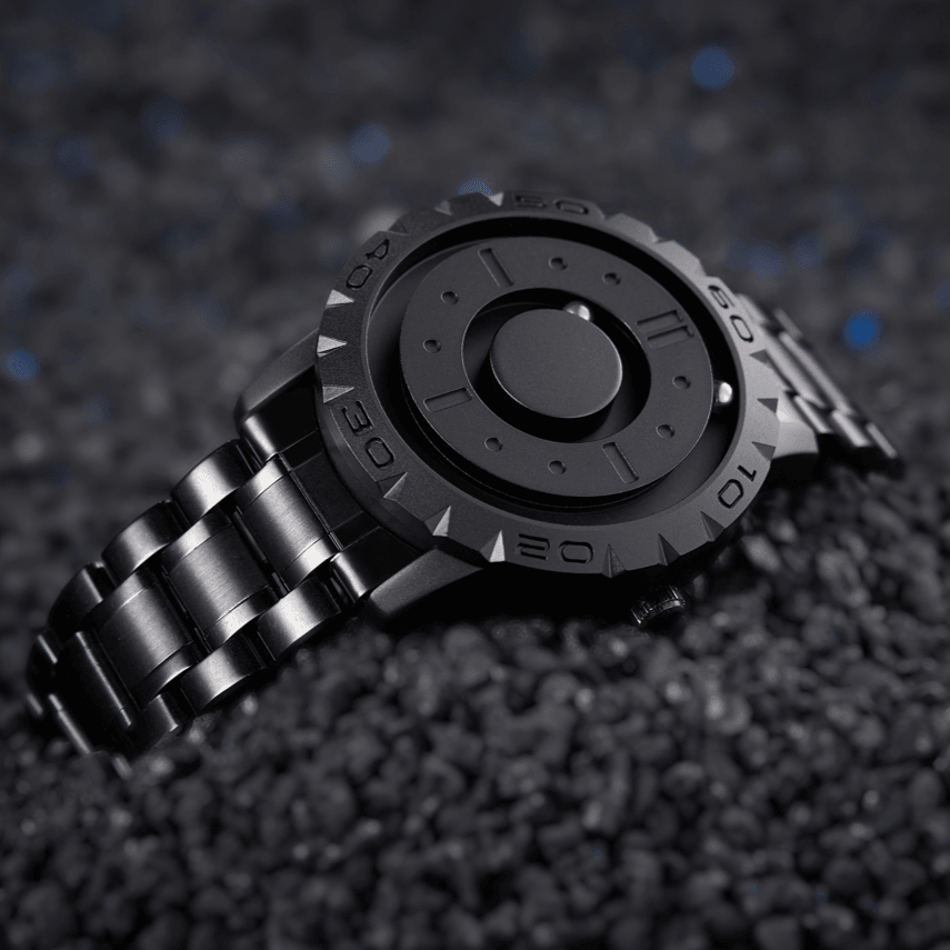 Orbita Klokke – Magnetisk Design Klokke for Stil Luvikno