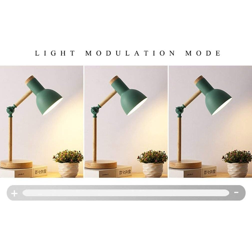Luvikno | Tre Justerbar Bordlampe | Nordisk Belysning
