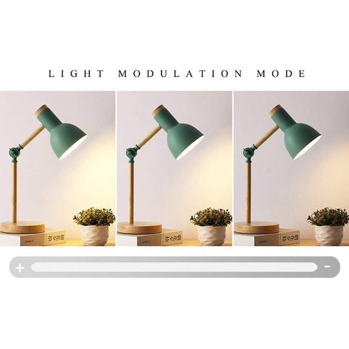 Luvikno | Tre Justerbar Bordlampe | Nordisk Belysning