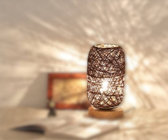 Luvikno | Bordlampe laget av rotangtre