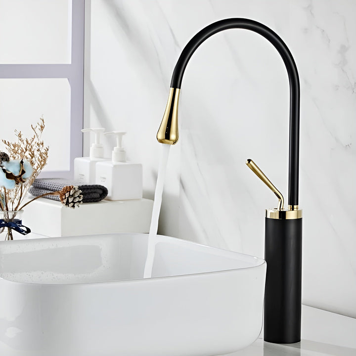 FlexFlow – Sømløs 360° Kran Kontroll for en Dryppfri Opplevelse Luvikno