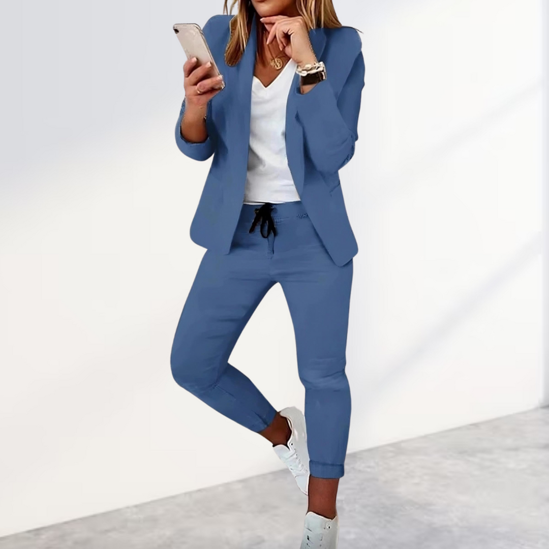 Luvik | Stilig ensemble med blazer og bukser
