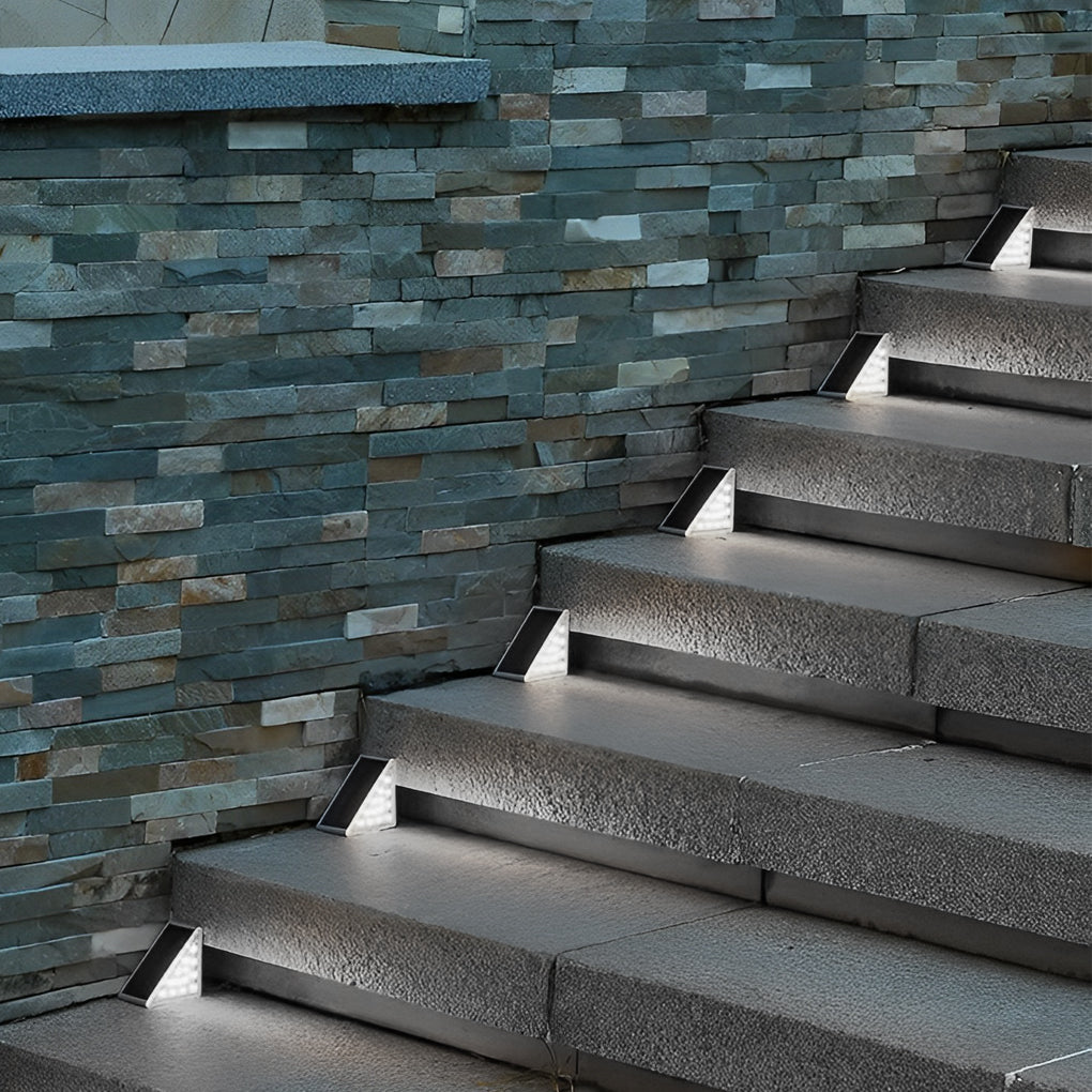 Trekantet Intelligent Vanntett LED Solutend Step Lighting | Luvikno