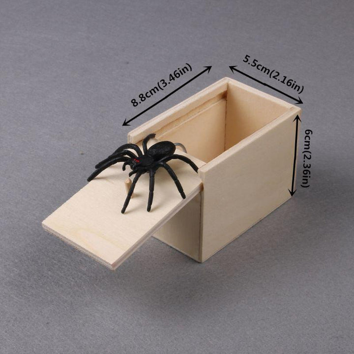 Jumping Spider Prank Box | Luvikno