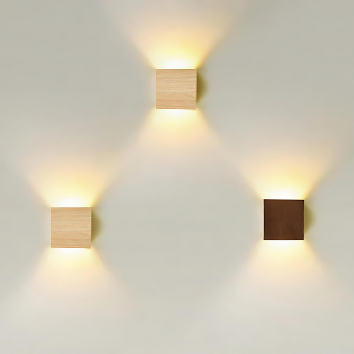 Luvikno | NordiLume | Skandinavisk firkantet trevegglampe