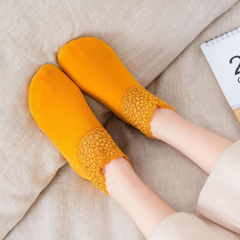 Luvikno | Nye varme sokker med stilige blonder