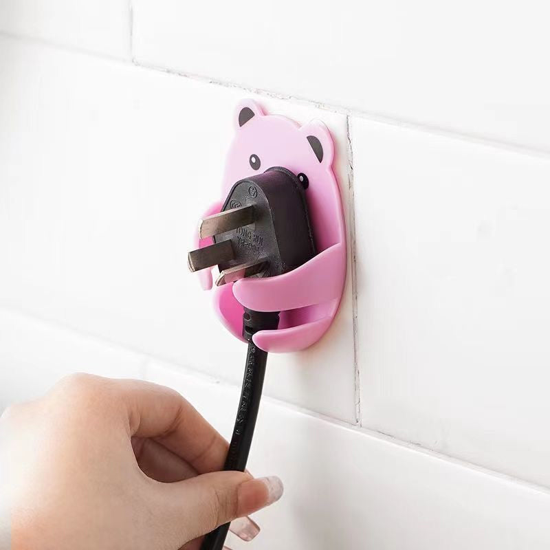 Starker Cartoon Bear Hook | Luvikno