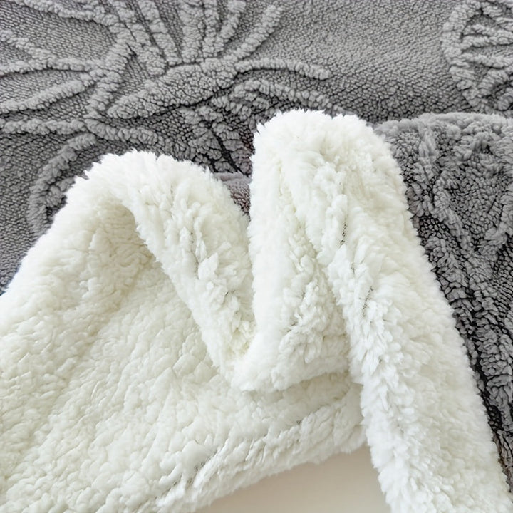Cozy Luxe – Myk Fleece Teppe med Sommerfugl Design Luvikno