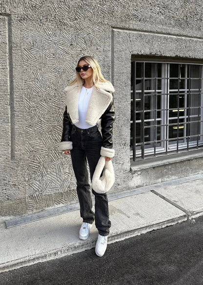 Luvik | Sherpa Trim Nahkatakki - Lyhyt vetoketjutyylinen