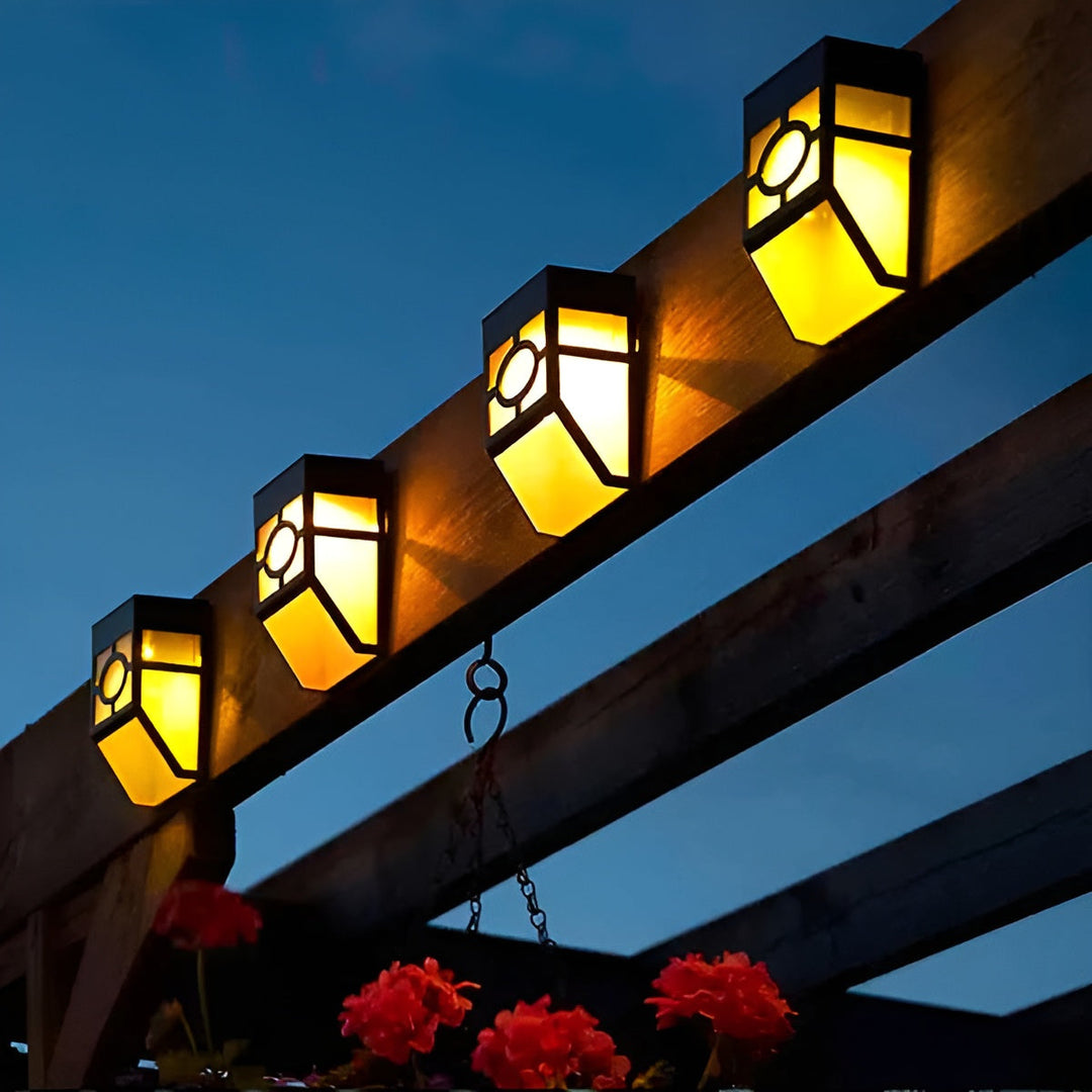 Solar LED Vegglampe – Energisparende og værbestandig | 2-pakning for utendørs bruk | Luvikno